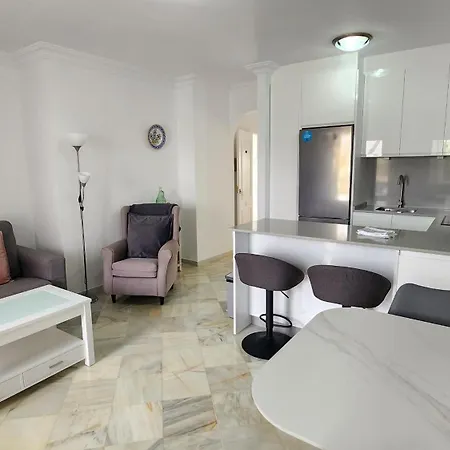 Stella Maris - Sleeps 4 *