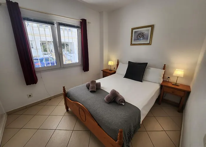 Stella Maris - Sleeps 4 * Nerja